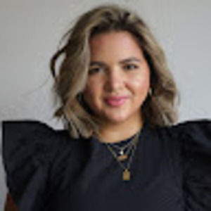 Meet your Posher, Daniela